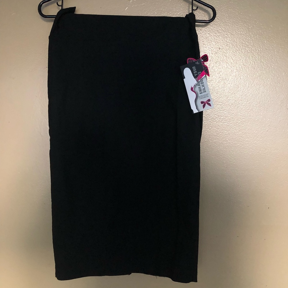 Black pencil skirt